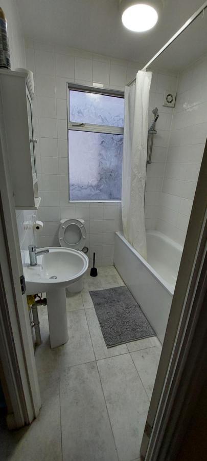 Family Friendly 3 Bedroom Flat Zone 2 - Children Stay Free! London Ngoại thất bức ảnh